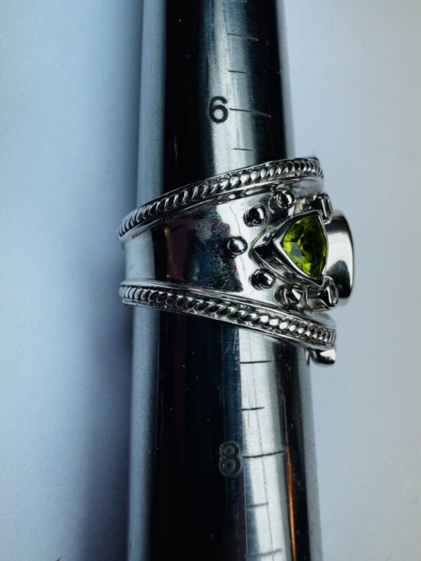 Estate Designer 925 Sterling Silver Blue Topaz Peridot Ring Size 7 Boho - Image 7