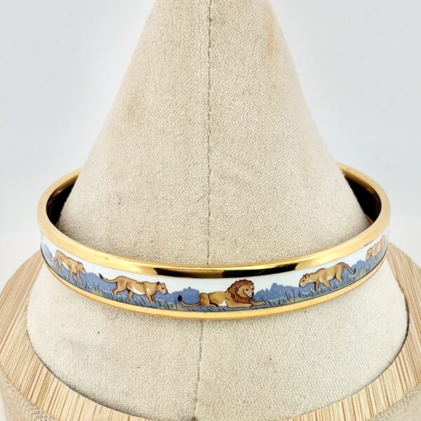 Authentic Vintage Hermès Safari Lions & Lionesses in Savannah Enamel Bangle Bracelet Size 8 - 21.8g - Image 3