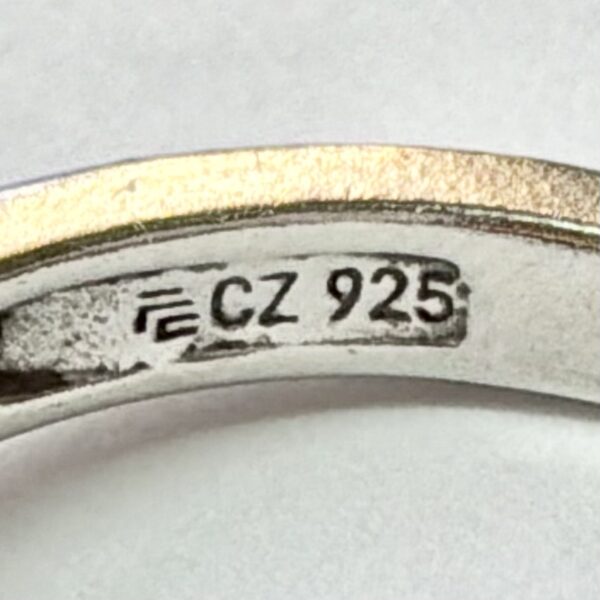 Vintage Aesthetic Sterling Silver 925 Ring With White Clear Gem and Deep Blue Gem Details Size 9 - 4.7g - Image 7