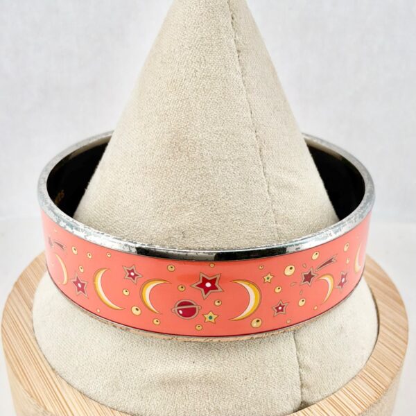 Authentic Vintage Hermès Émail Cloisonné Moon, Stars, & Planets Celestial Enamel Bangle Bracelet Size 8-41.9g - Image 4